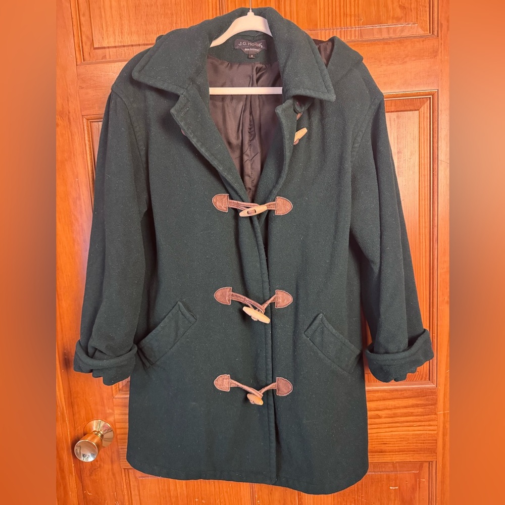 Women’s size 8 vintage green wool peacoat by j.g. Hook